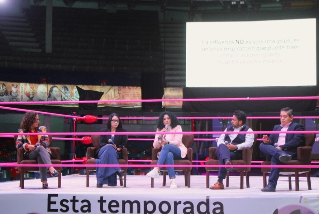 Ponentes en el cuadrilátero de vacunación como la mejor como la técnica contra la influenza